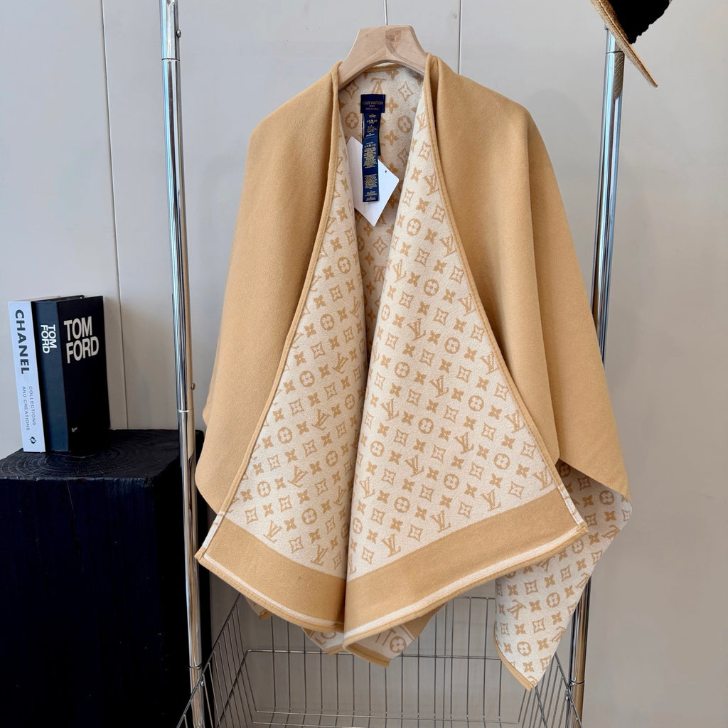 W1R86E63 Fashion cape