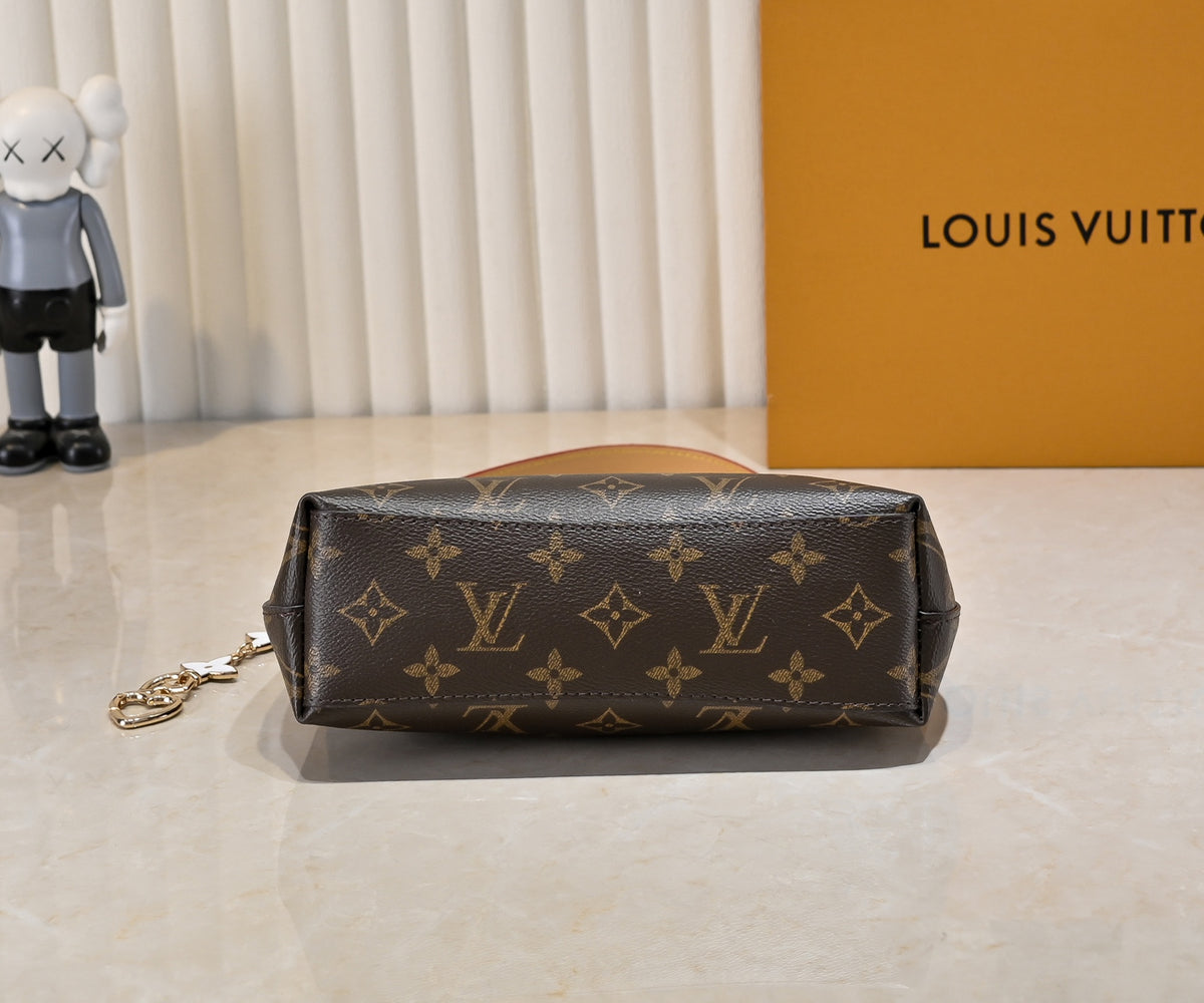 B1P46E111 Popular leather bag