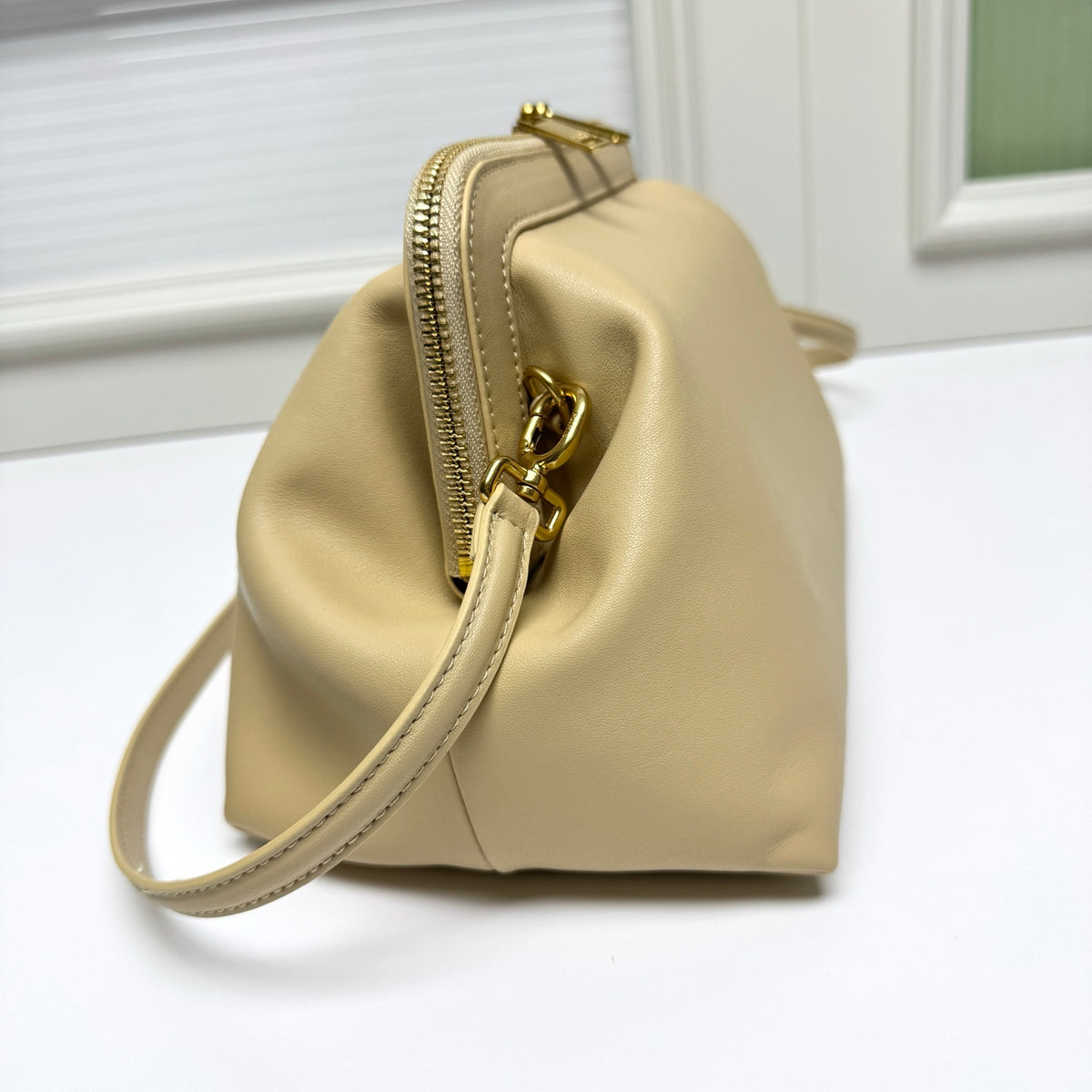 B1R106N1 Fashion leather bag