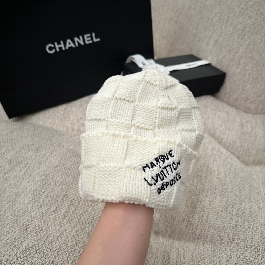 M1R86E9 Fashion hats