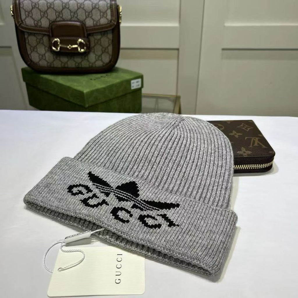 M1R86B41 Fashion hats