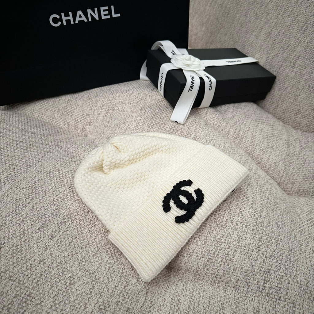 M1R86C17 Fashion hats