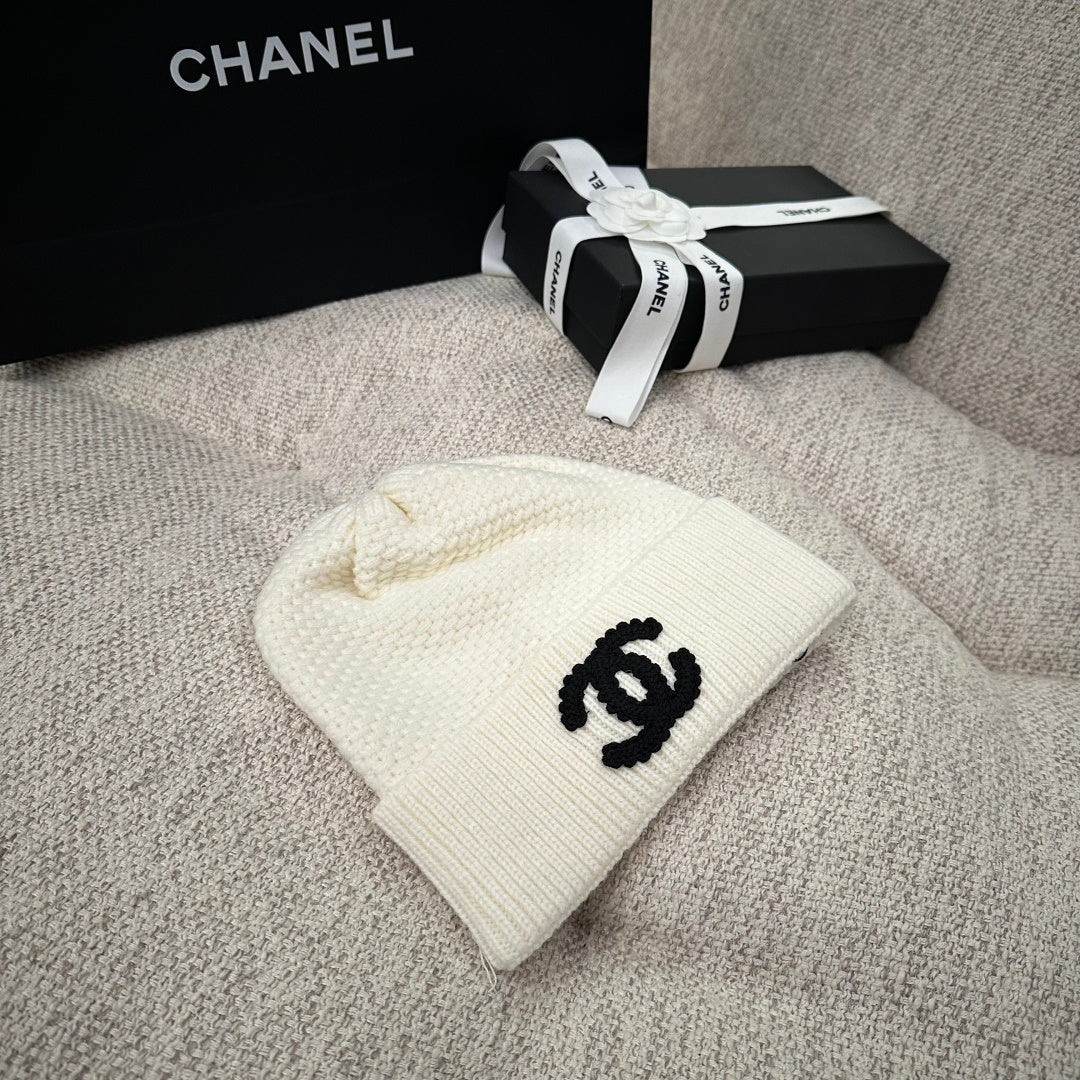 M1R86C17 Fashion hats