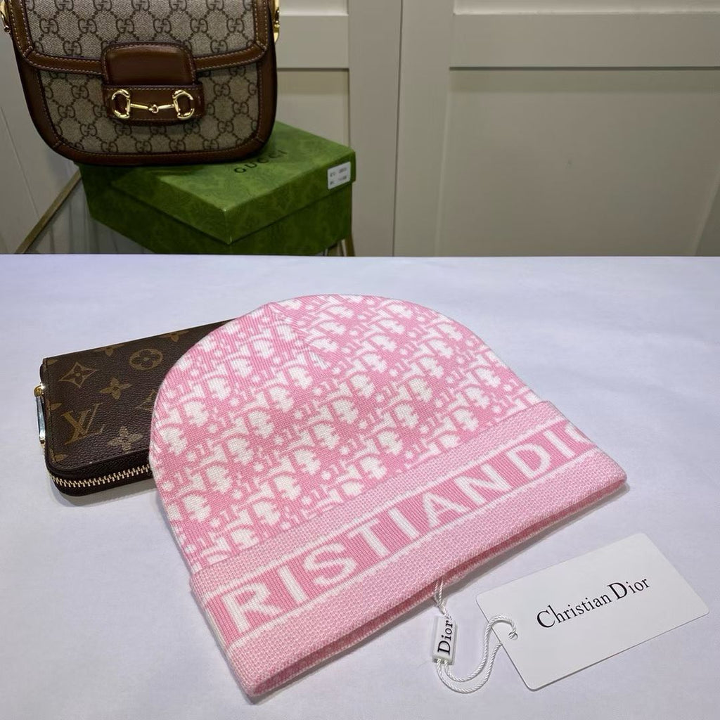 M1R86D71 Fashion hats