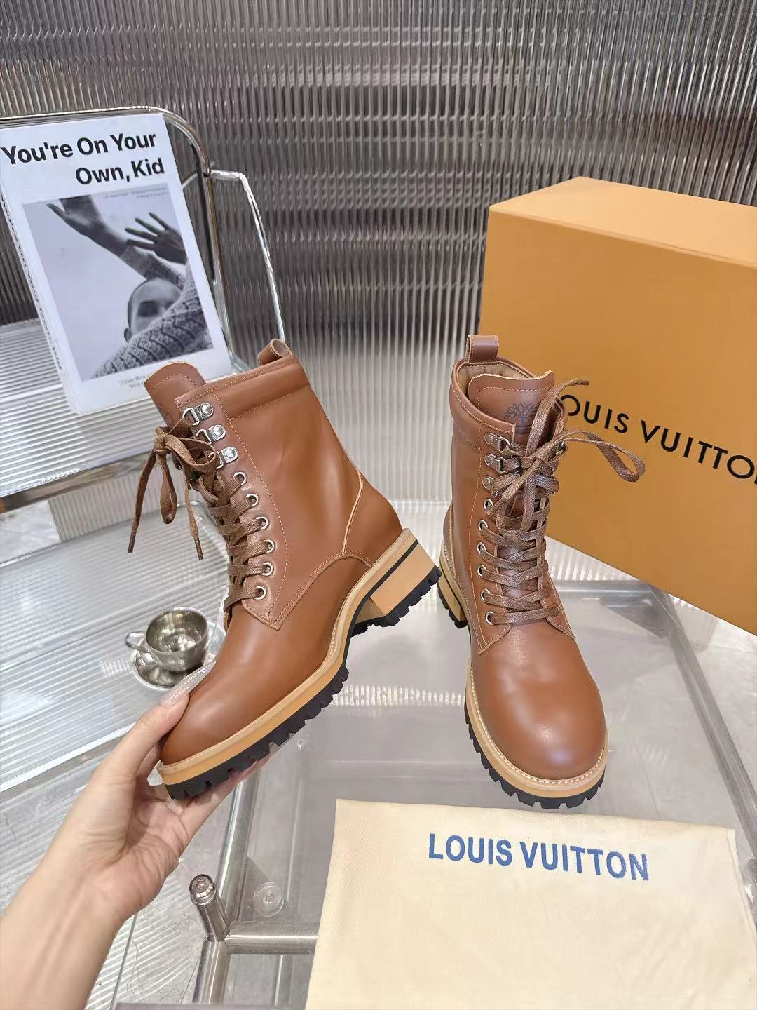 Z2R96E10 Popular high-quality leather shoes