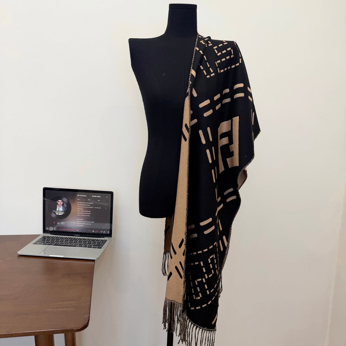 W1R86F81 Popular Winter Scarves