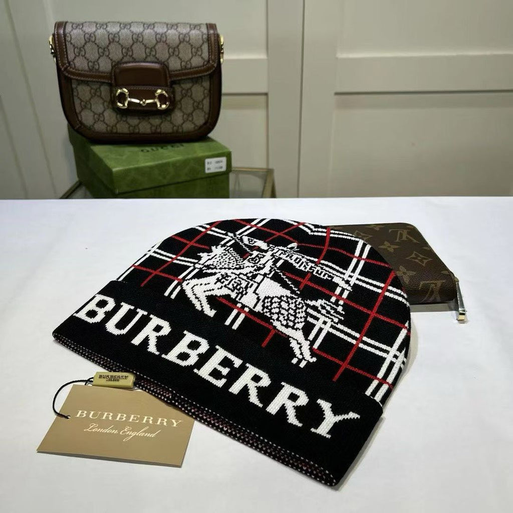 M1R86R81 Fashion hats