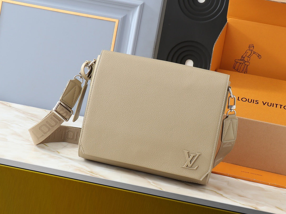 136PE78B Popular leather bag