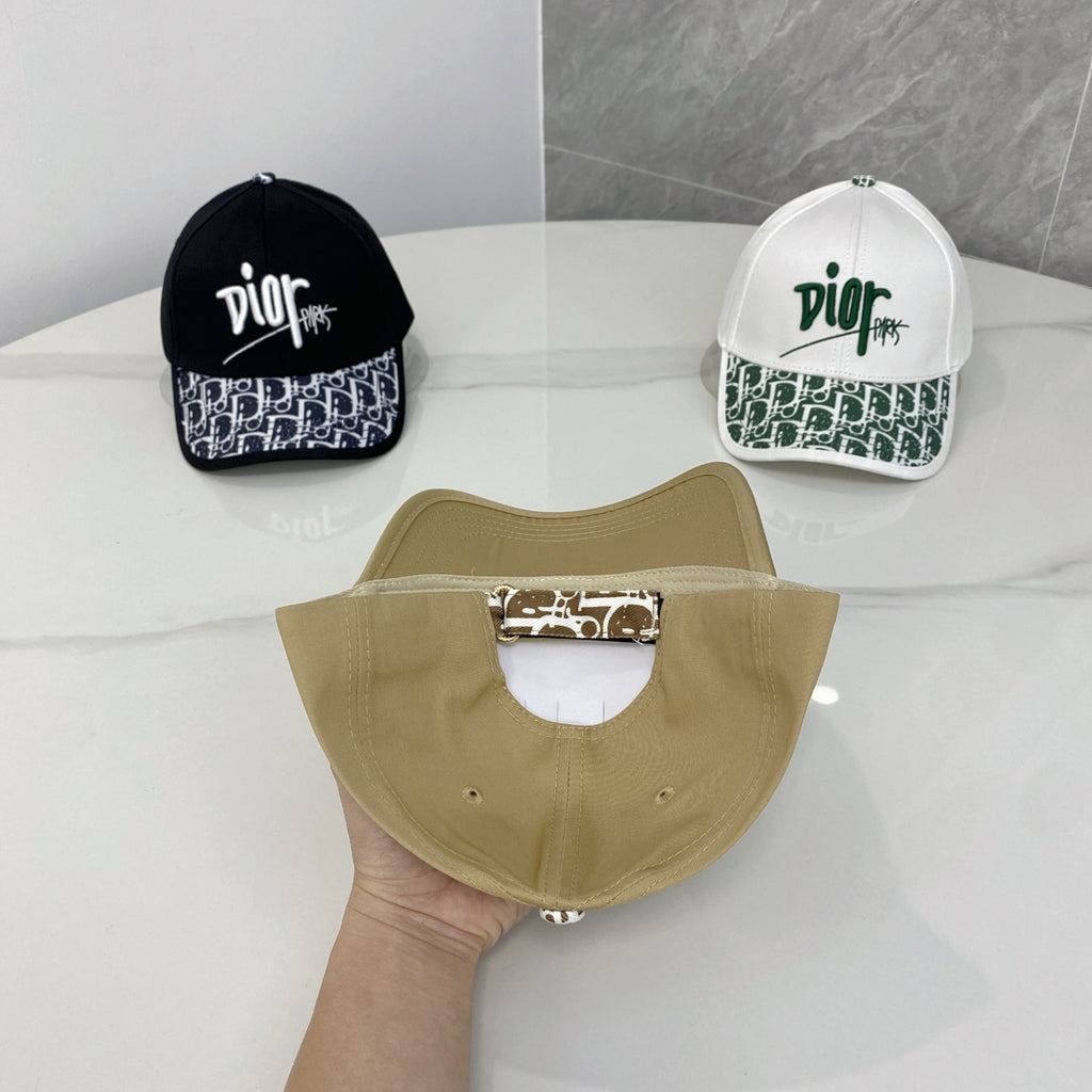 M1R86D123 Fashion hats