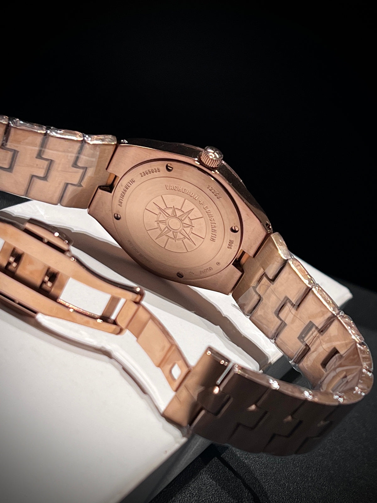 136RA86L Popular Watches