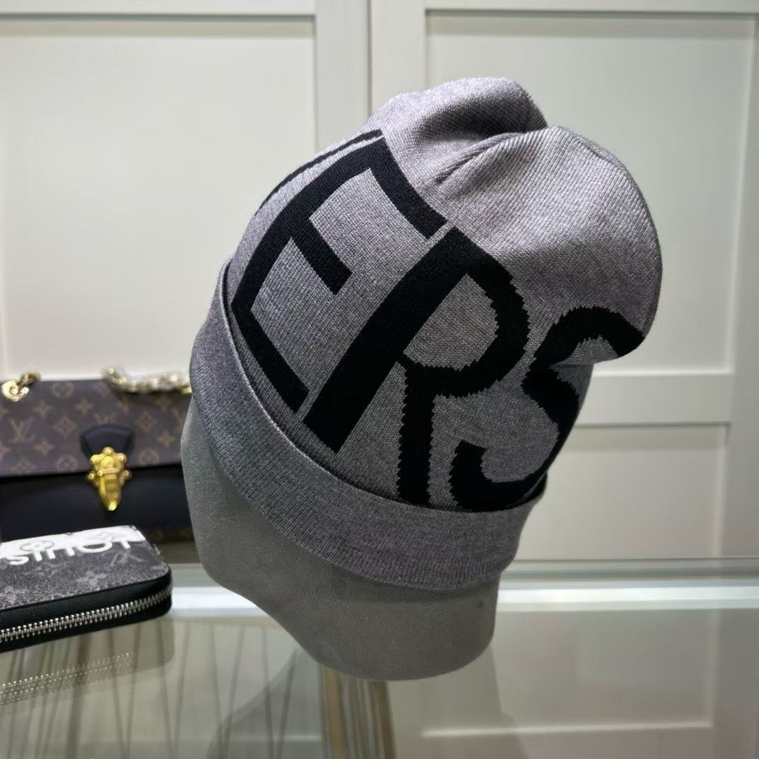 M1R86V92 Popular hats