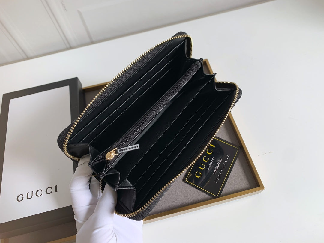 1XB81B Popular leather wallets