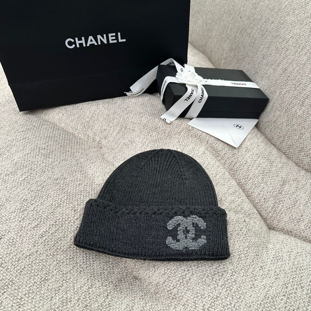 M1R96C2 Fashion hats