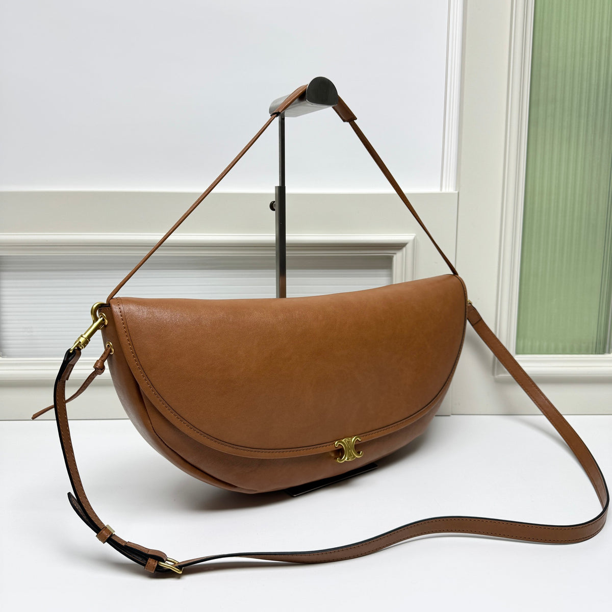 B1R86N3 Popular leather bag