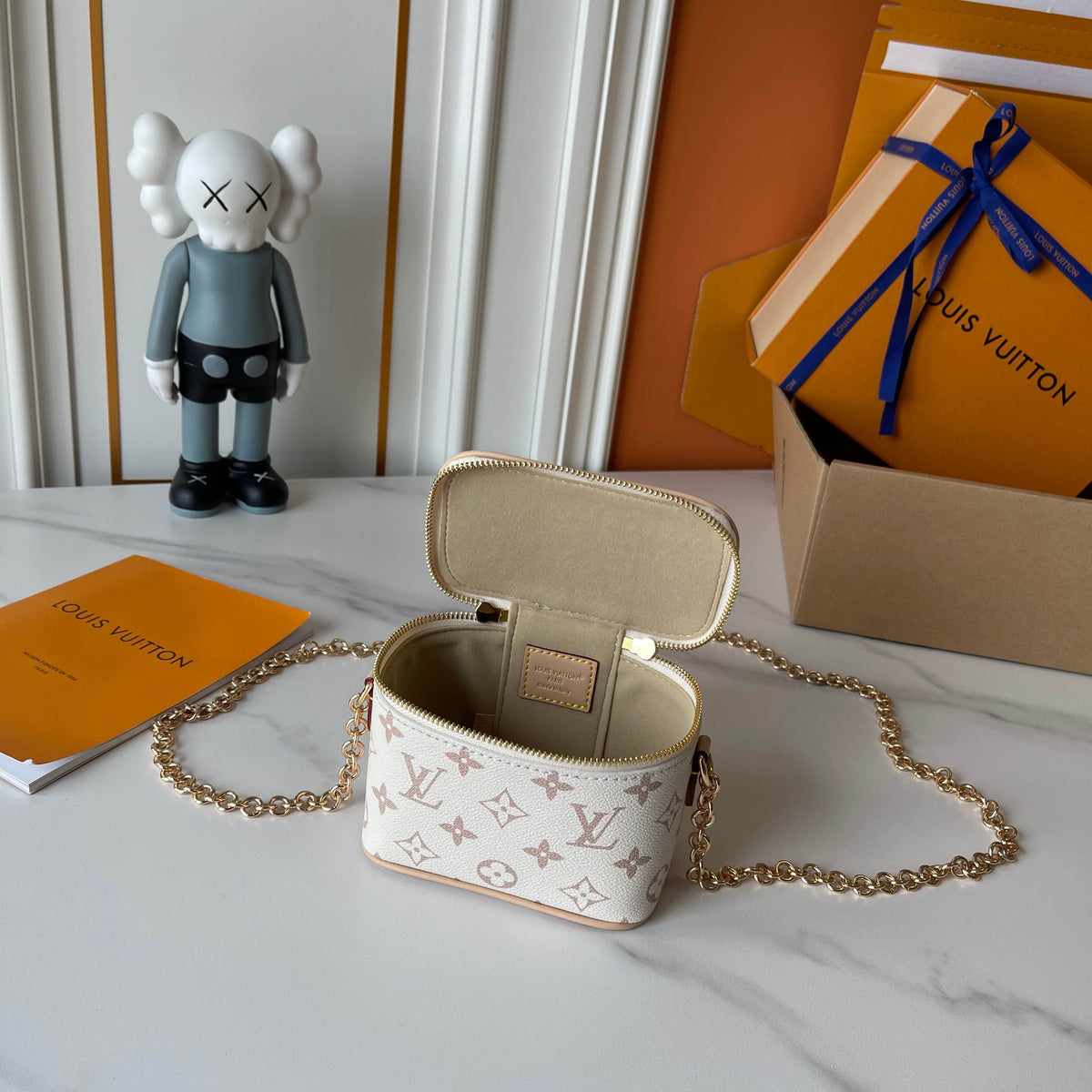 156NE20B Popular leather bag