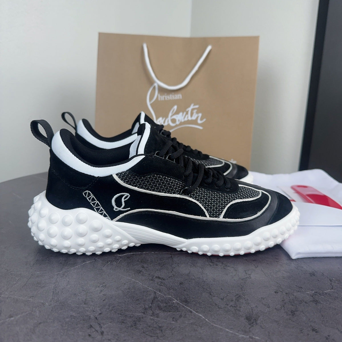 Z2P96A11 Popular high-quality shoes