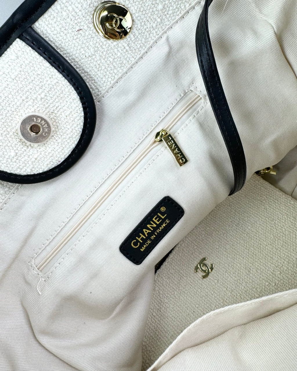 B1N96C15 Fashion bags