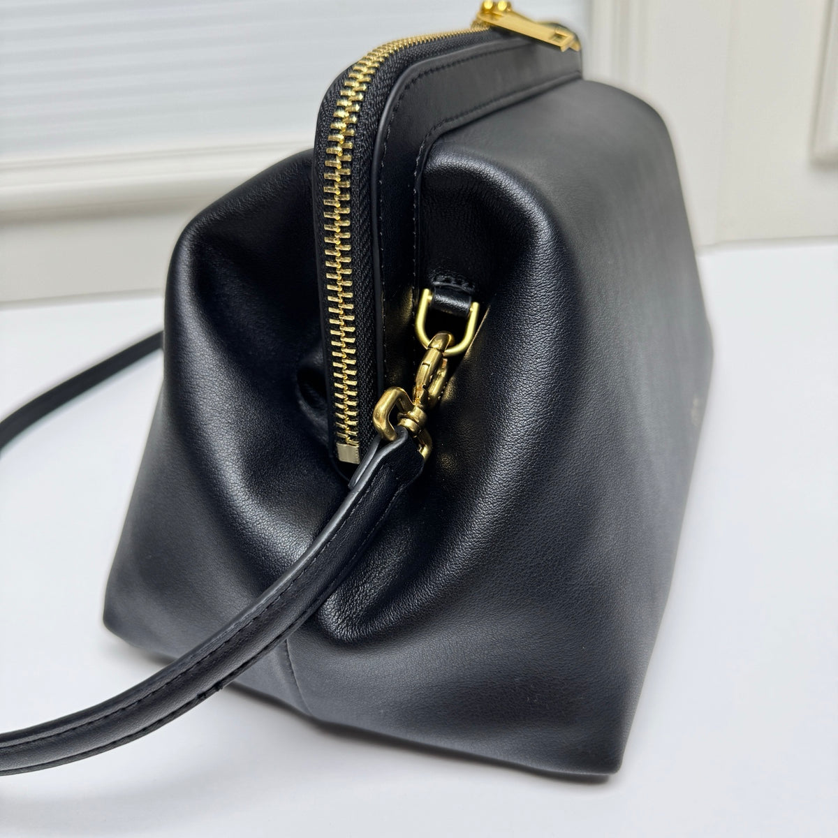 B1R106N1 Fashion leather bag