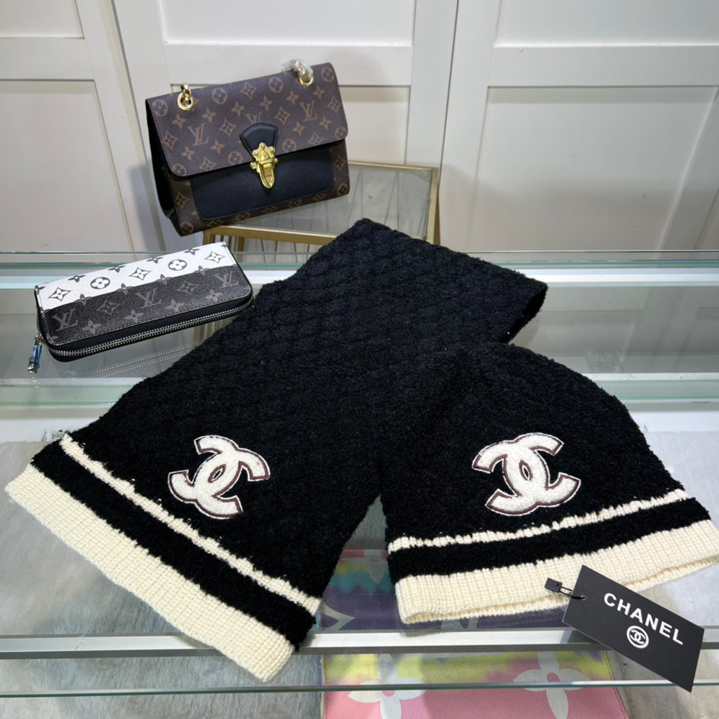 M1R96C7 Fashion Hat and scarf set