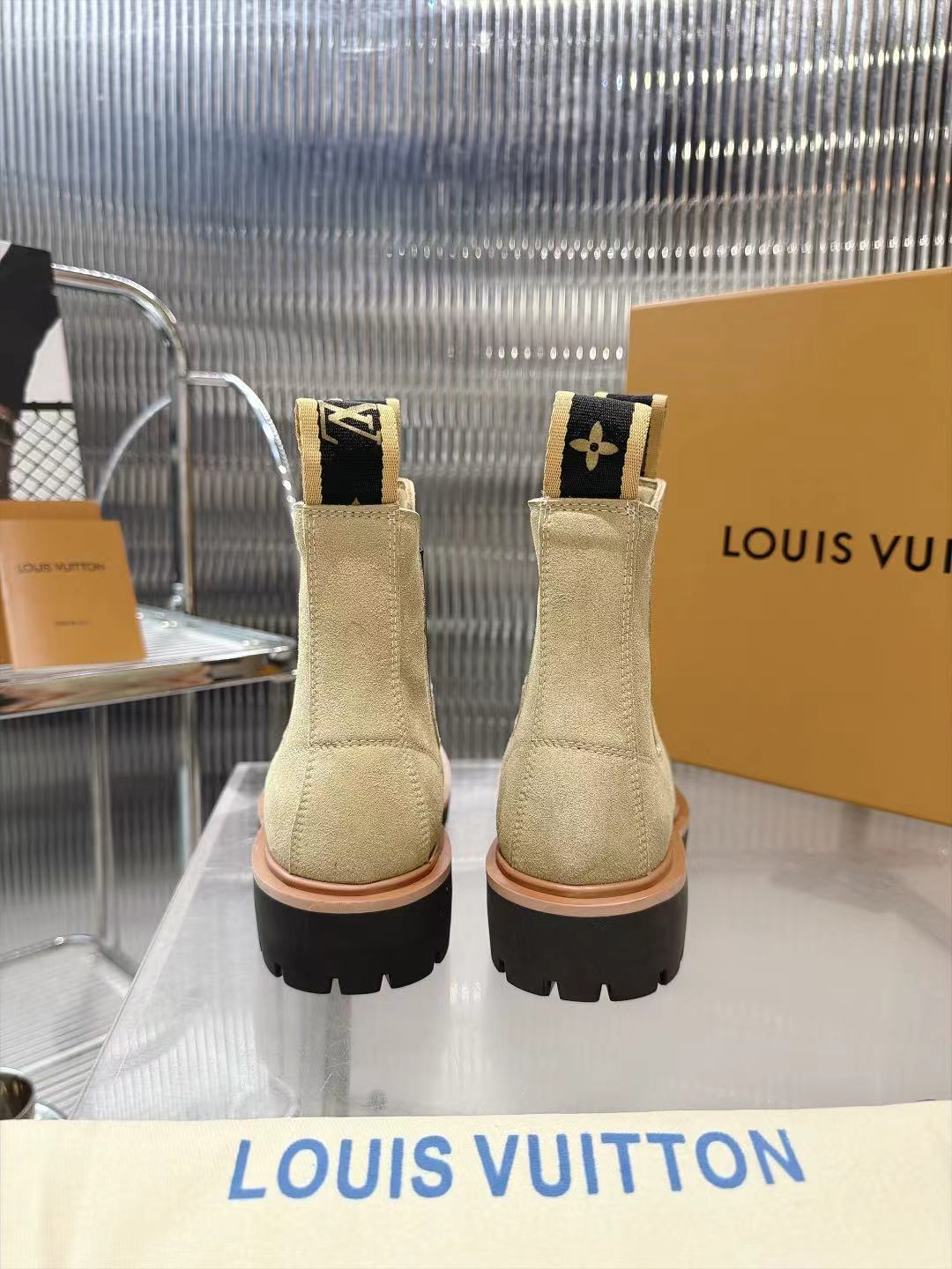 Z2P96E1 Popular high-quality leather shoes