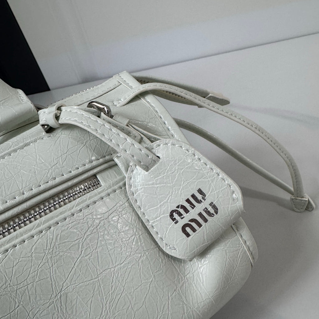 B1R76A21 Fashion leather bag