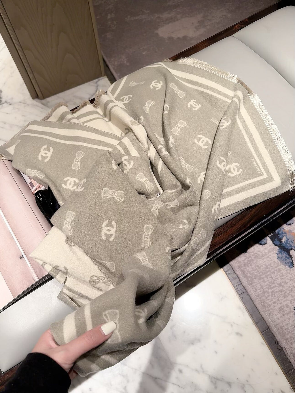 W1R86C110 Fashion Winter Scarves