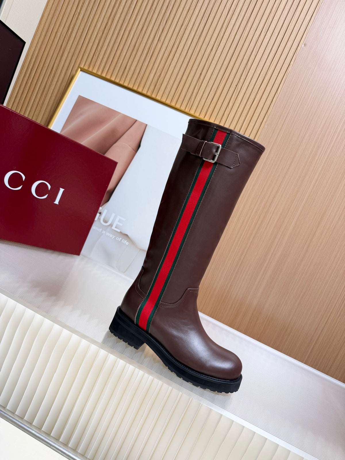 Z2P96B20 Popular high-quality shoes