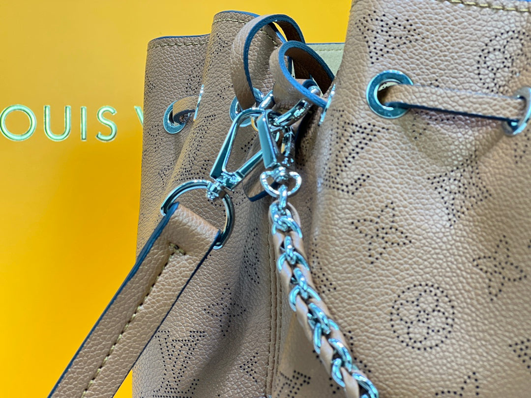 15XE13B Popular  leather bag)