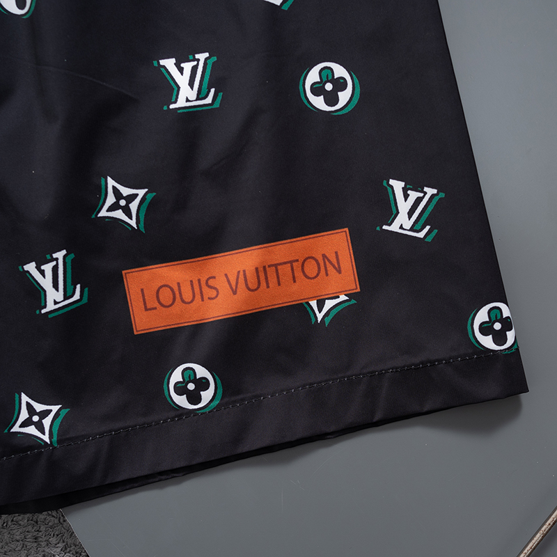 U1N36E21 Popular shorts