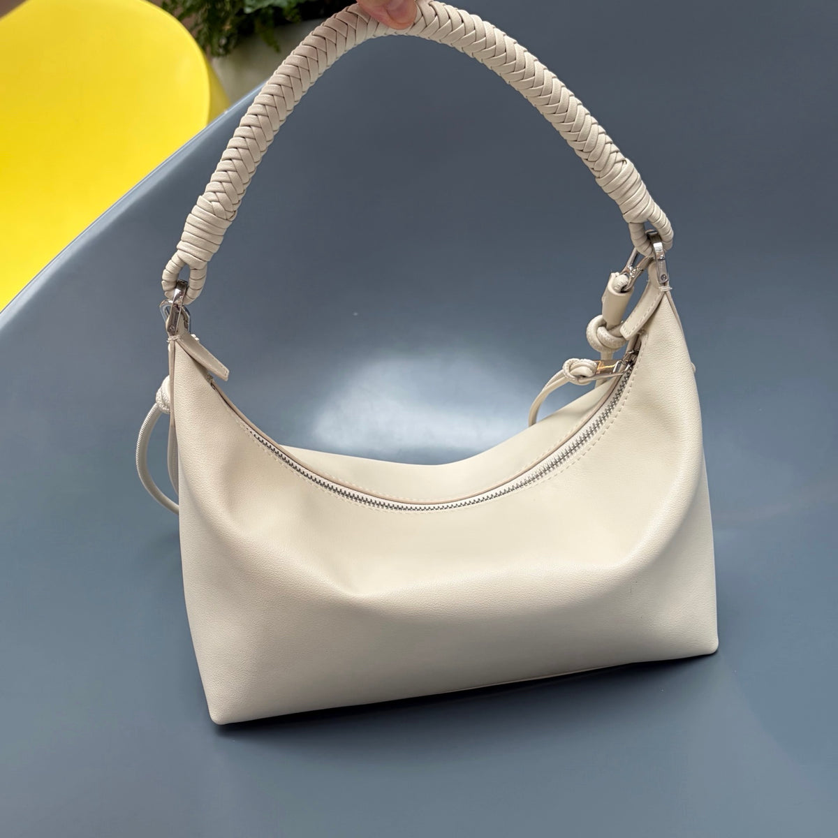 B1R66A13 Fashion leather bag