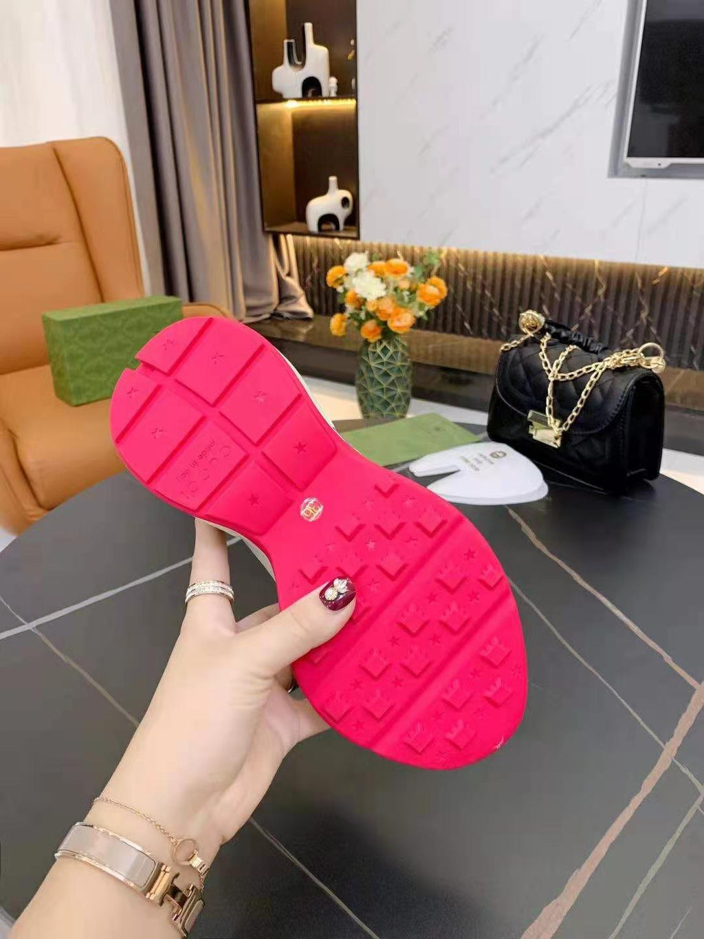 Z2P96B29 Popular high-quality leather shoes