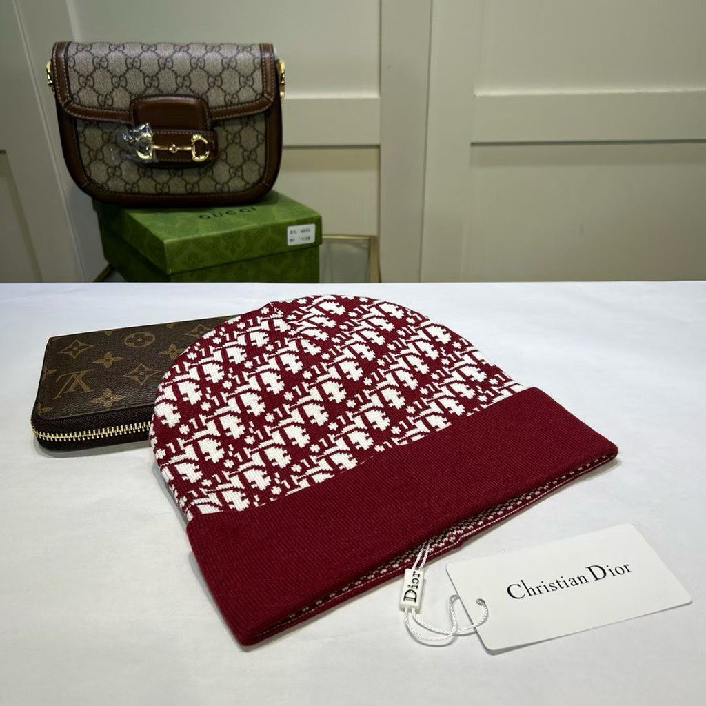 M1R86D49 Fashion hats