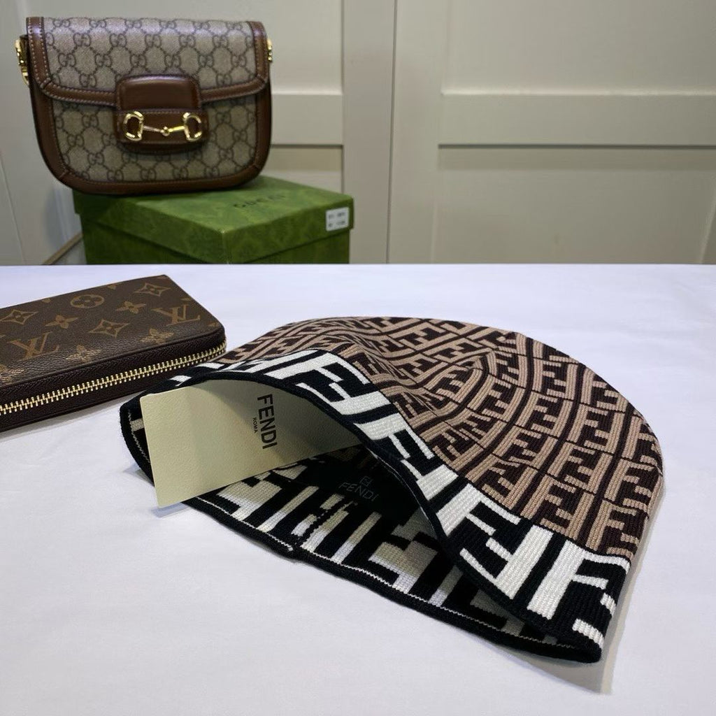 M1R86F61 Fashion hats