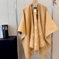 W1R86A57 Fashion cape