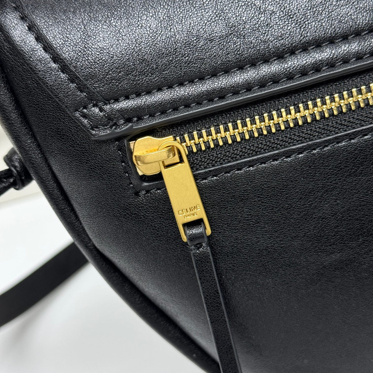B1R86N3 Popular leather bag