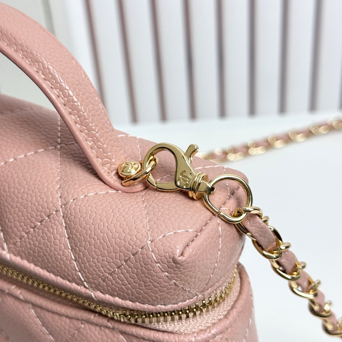 B1X66C19 Fashion leather bag