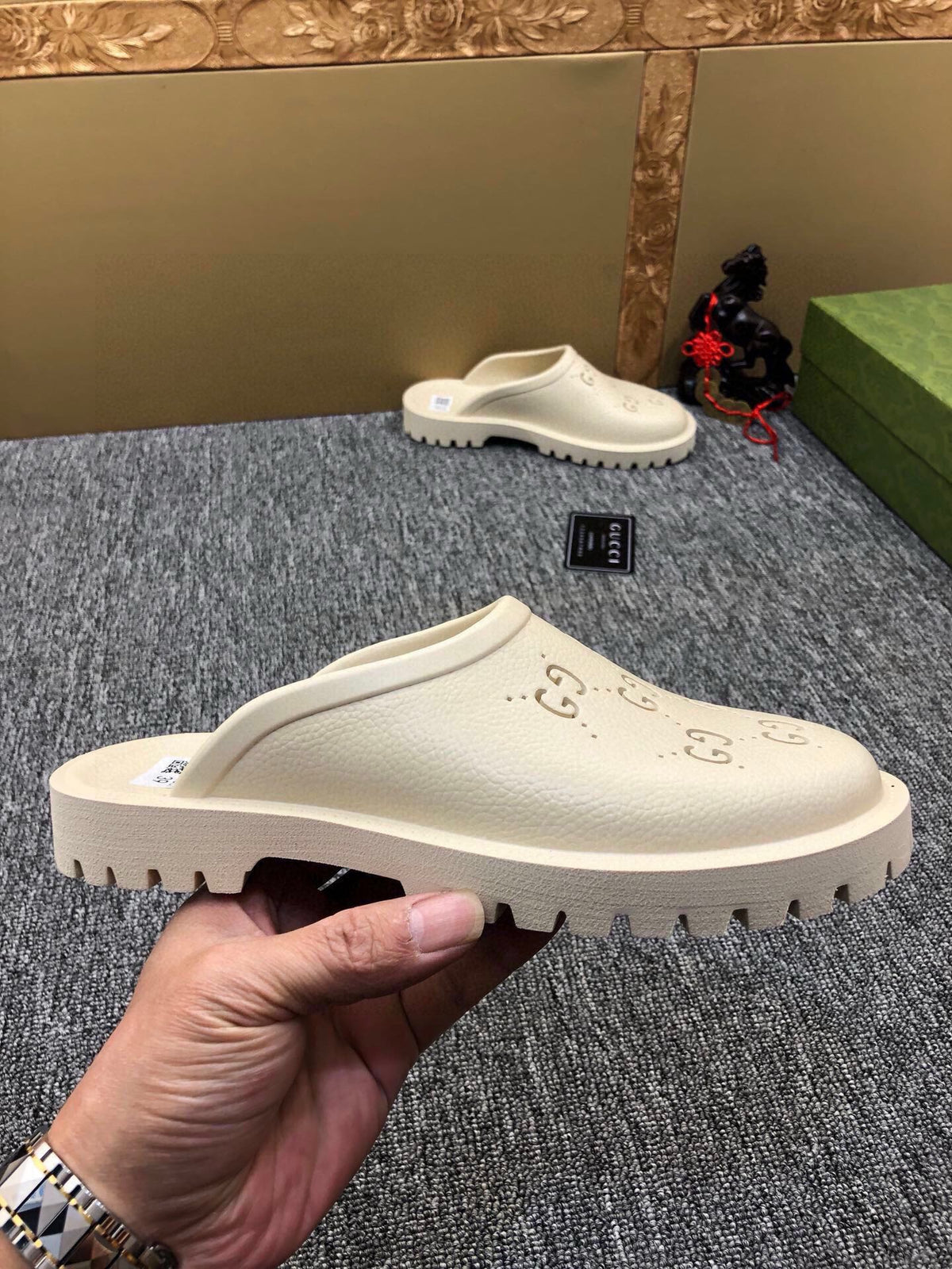 54B26Z Popular slippers