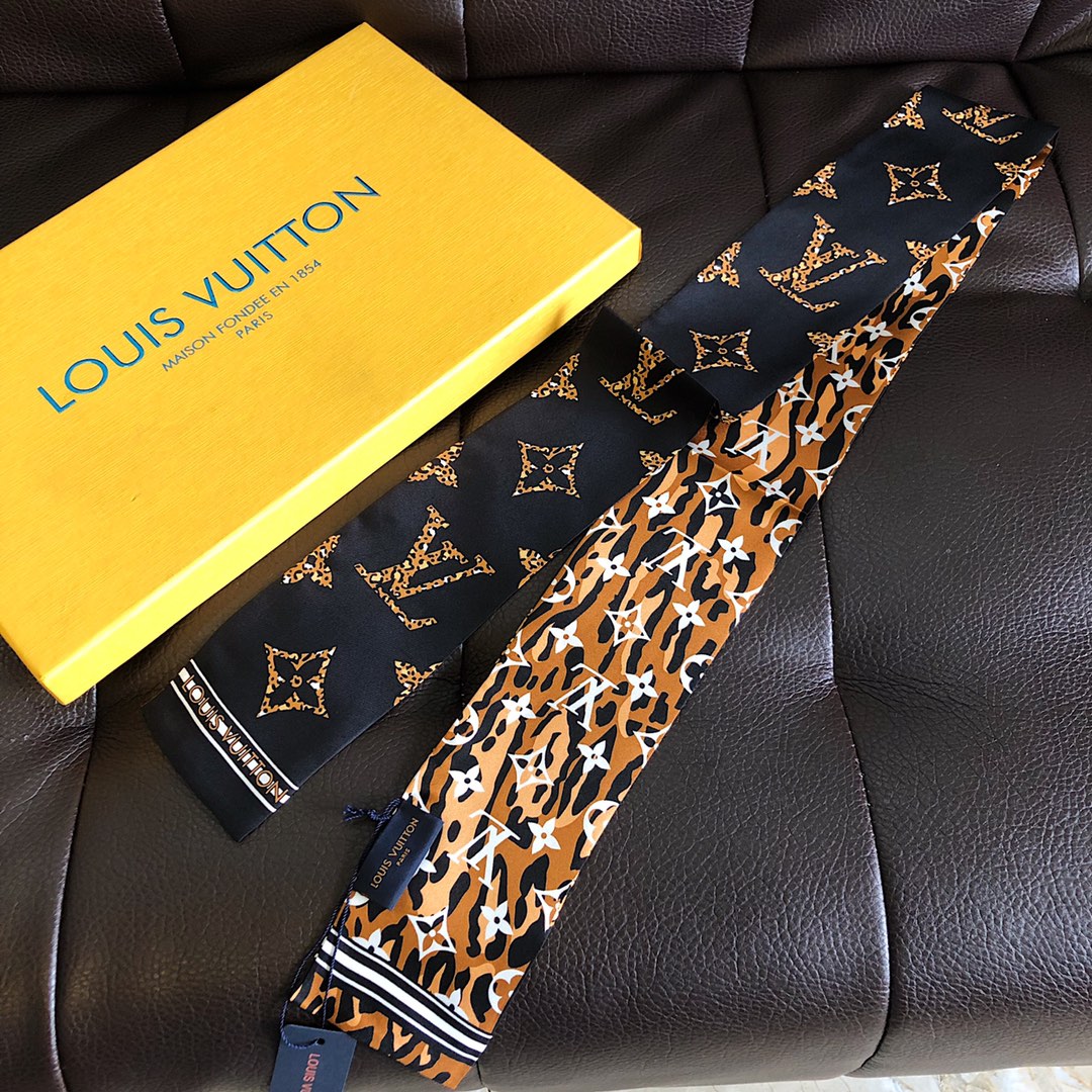 W1N86E3 Fashion Silk Scarve