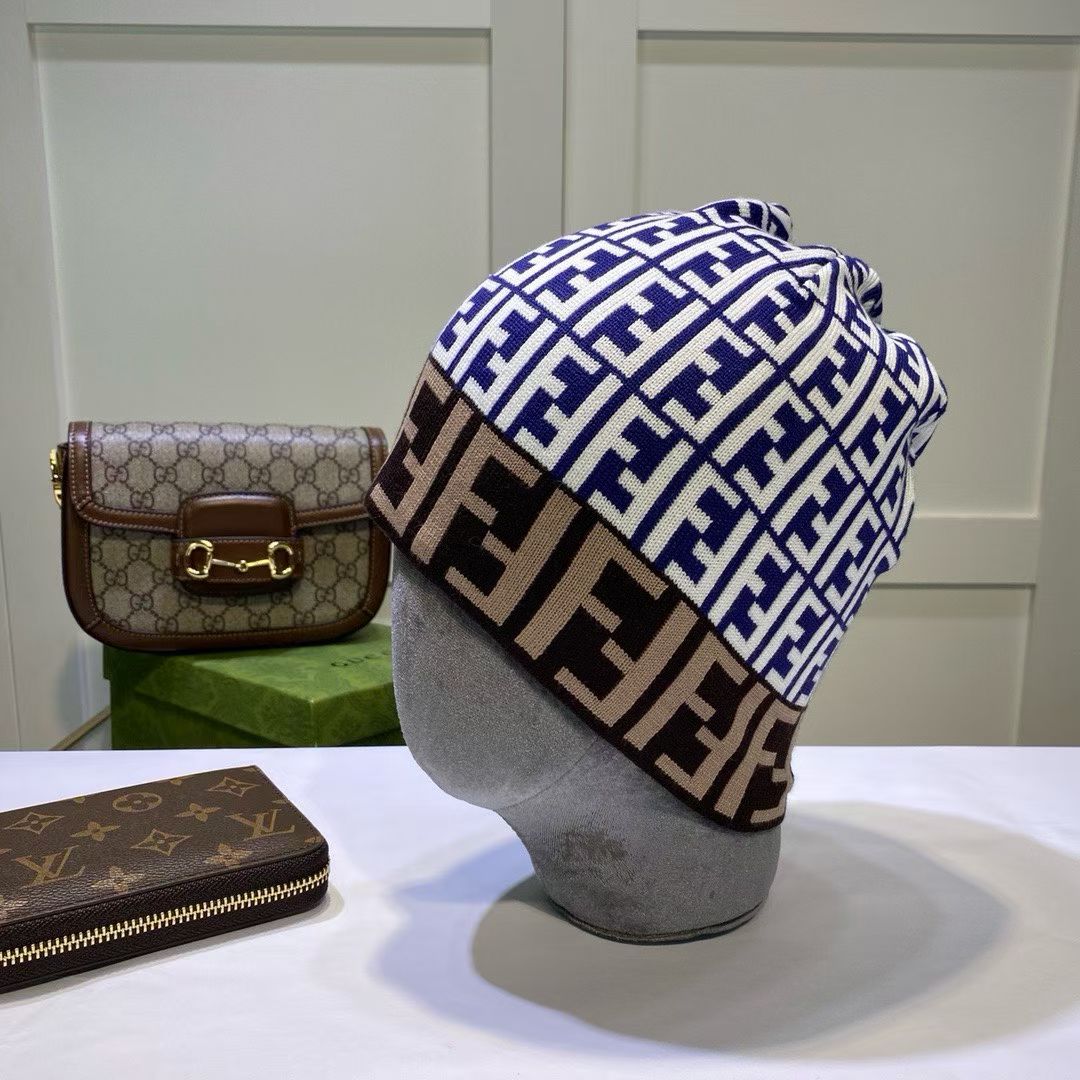M1R86F61 Fashion hats