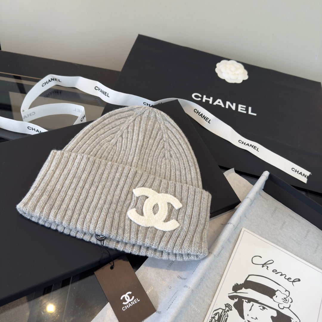 M1R96C12 Fashion hats