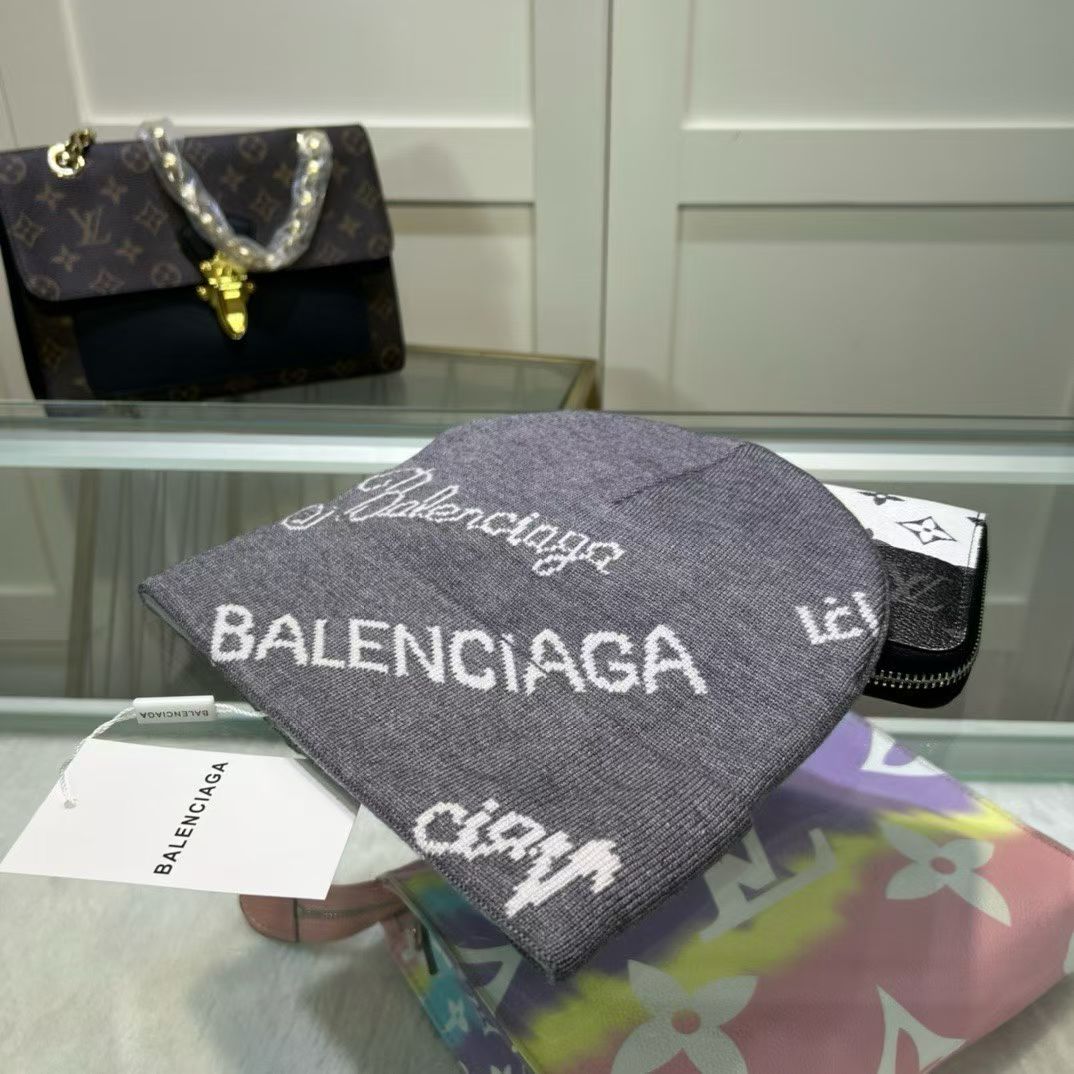 M1R86J75 Fashion hats