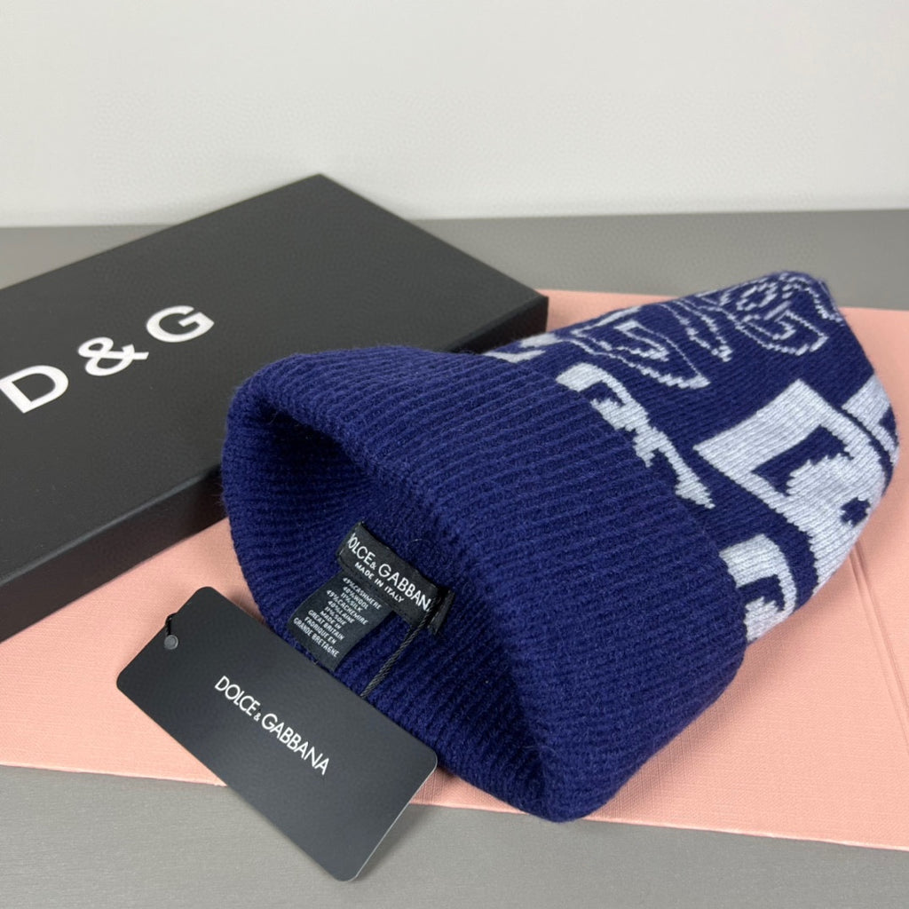M1R96A18 Fashion hats