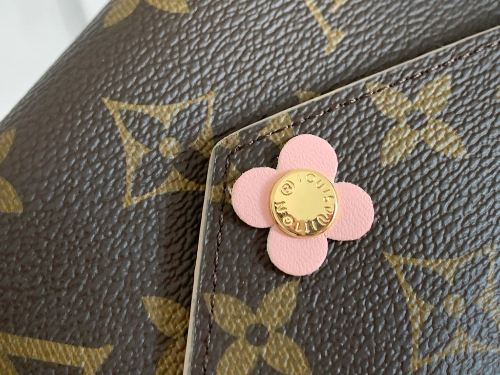 146PE54B Popular leather  Wallets