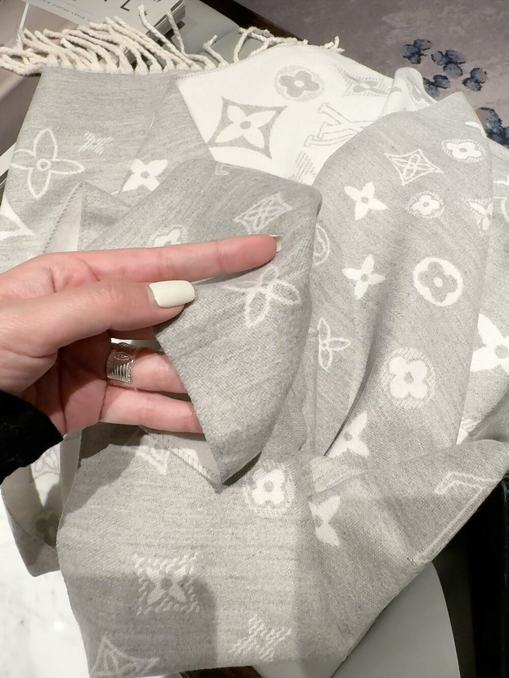 W1R86E69 Popular Winter Scarves