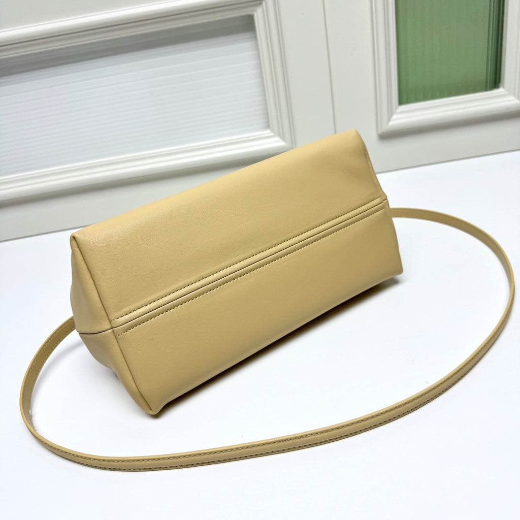 B1R106N1 Fashion leather bag