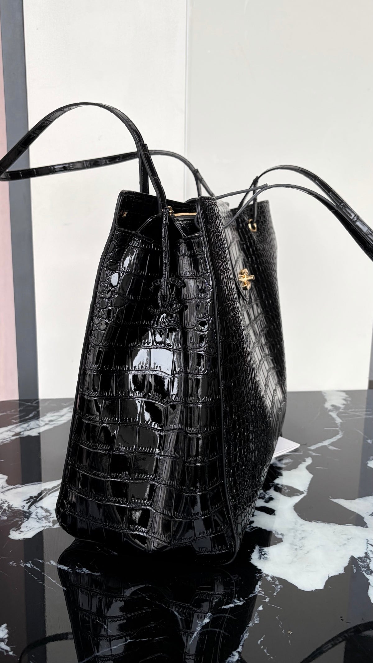 B1R76C25 Popular leather bag