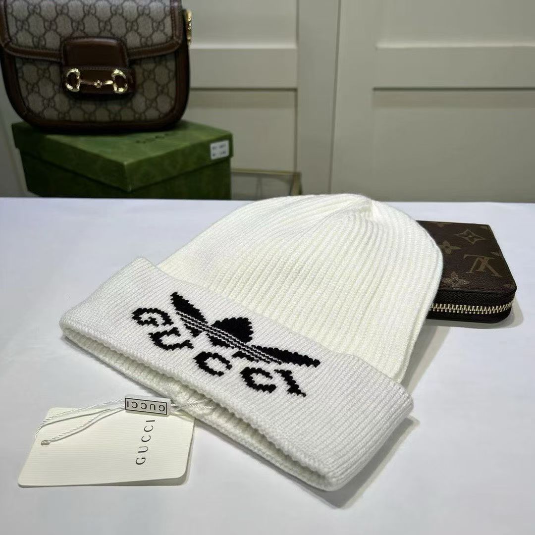 M1R86B41 Fashion hats