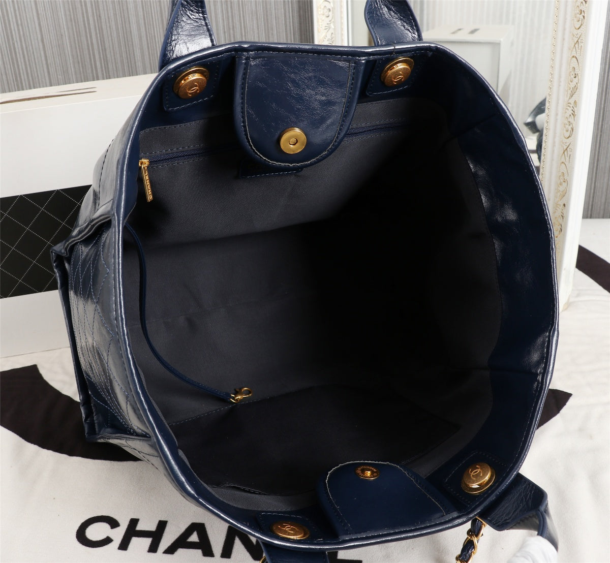 2XE349B Popular    leather bag 