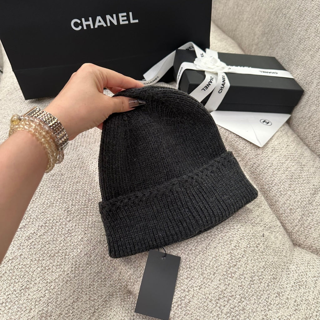M1R96C2 Fashion hats