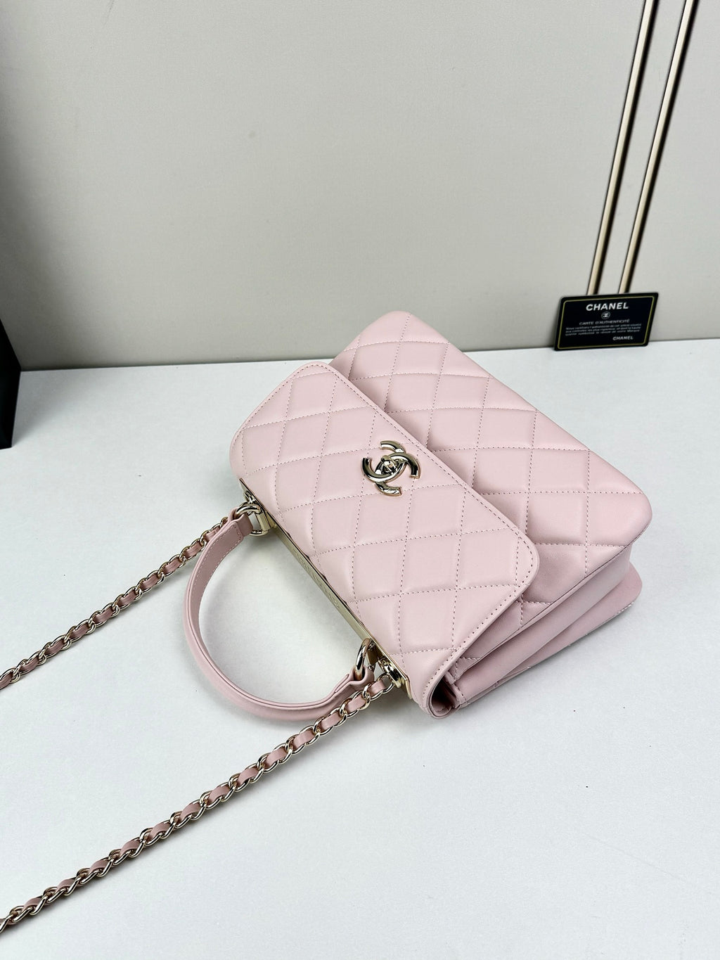 B1X76C8 Fashion leather bag